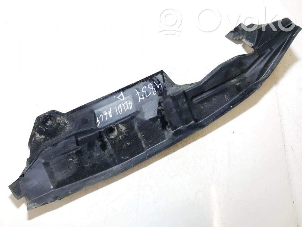 Audi A6 S6 C5 4B Nadkole przednie 