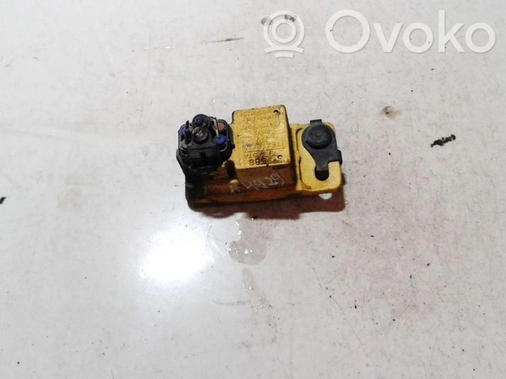 Toyota Corolla Verso AR10 Altri relè 