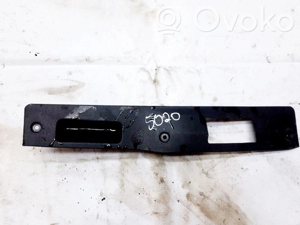 Opel Zafira B Clapetă deschidere portbagaj interioară