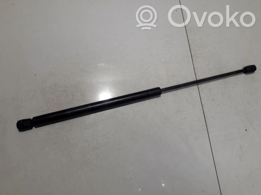 Mercedes-Benz A W168 Vérin de capot arrière