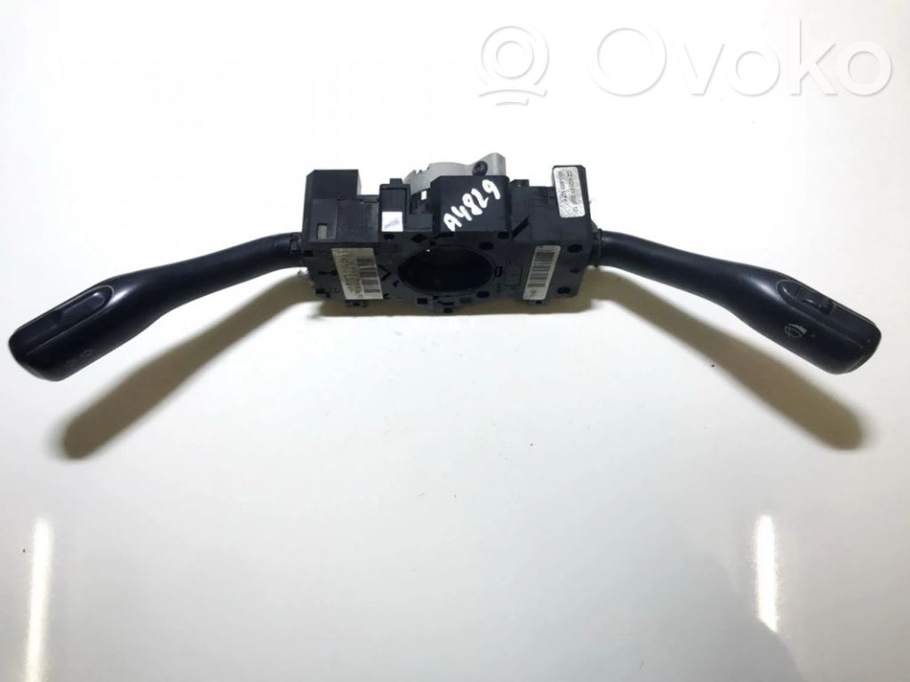 Audi A3 S3 8L Interruptor/palanca de limpiador de luz de giro 