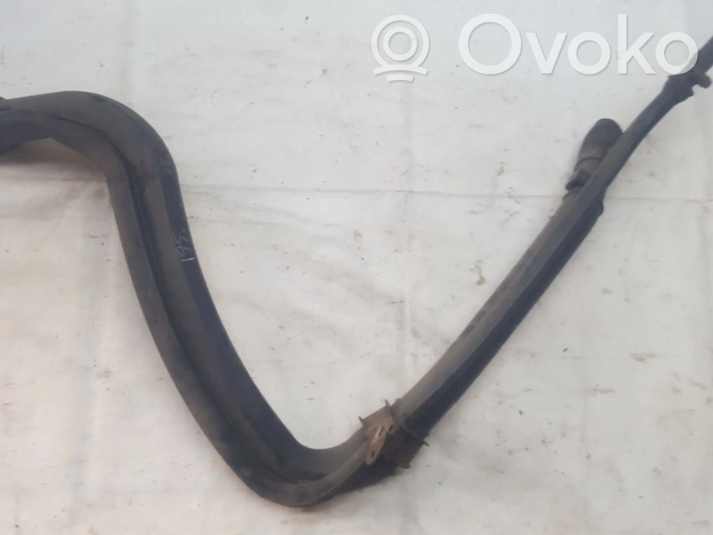 Toyota Corolla Verso AR10 Tubo del cuello de del depósito de combustible