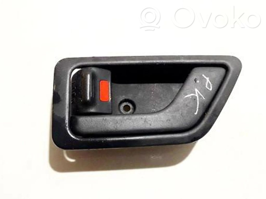 Manecilla interna puerta delantera   82611TB010,82611TB010,82611TB010,82611TB010