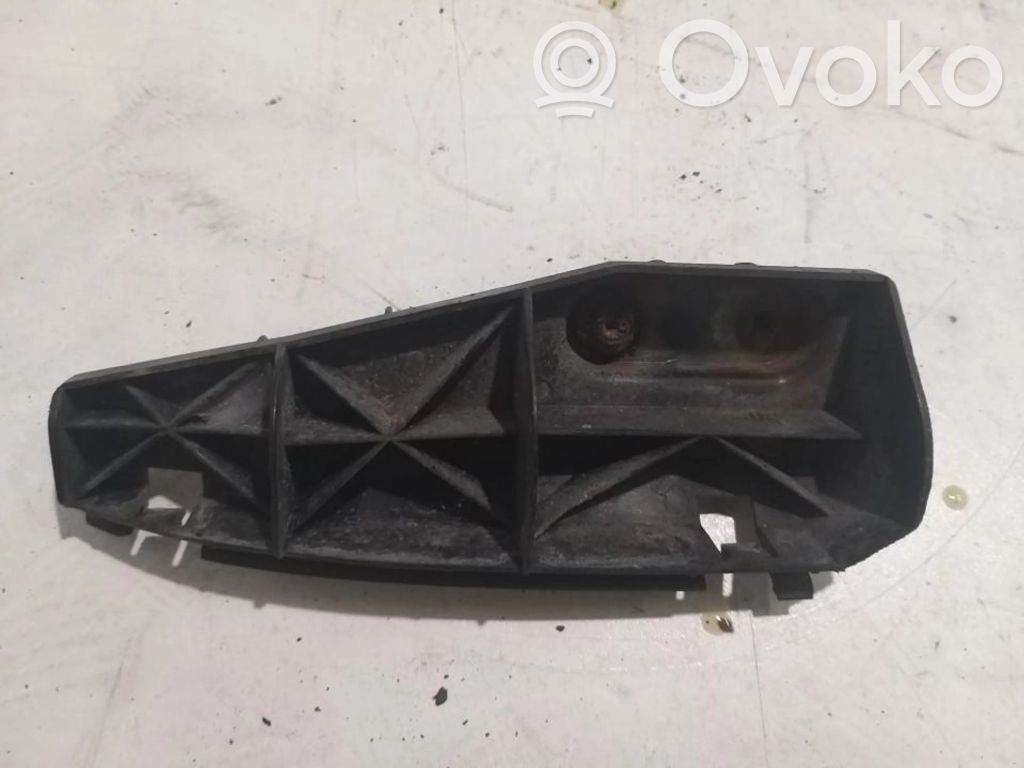 Toyota Corolla Verso AR10 Staffa di rinforzo montaggio del paraurti posteriore 