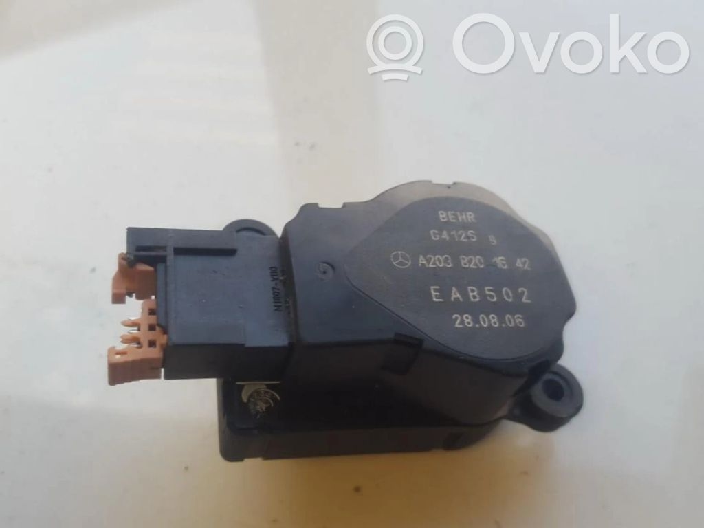 Mercedes-Benz CLK A209 C209 Motor/actuator clapetă aer 