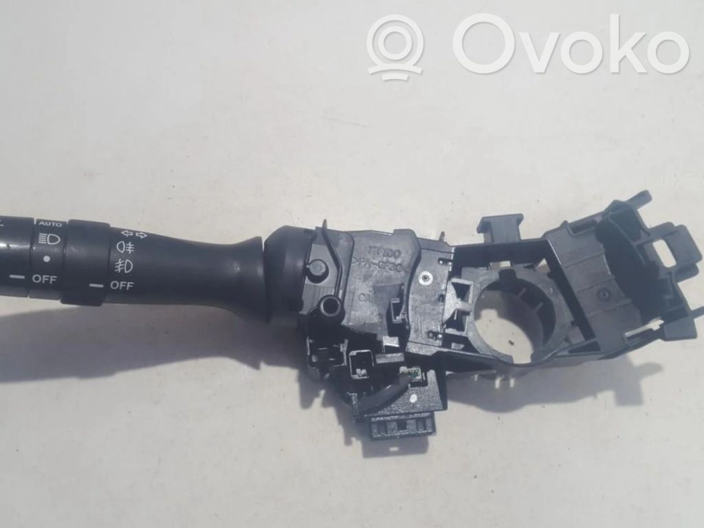 Toyota RAV 4 (XA30) Leva indicatori 