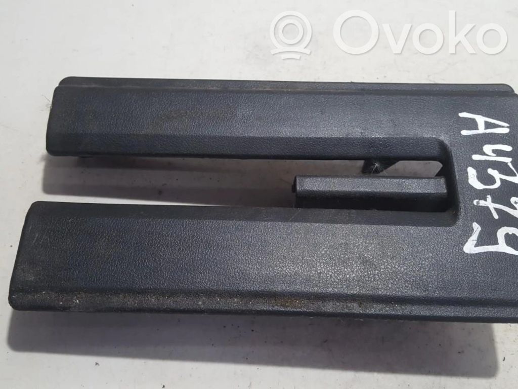 Toyota Corolla Verso AR10 Alte piese de interior 