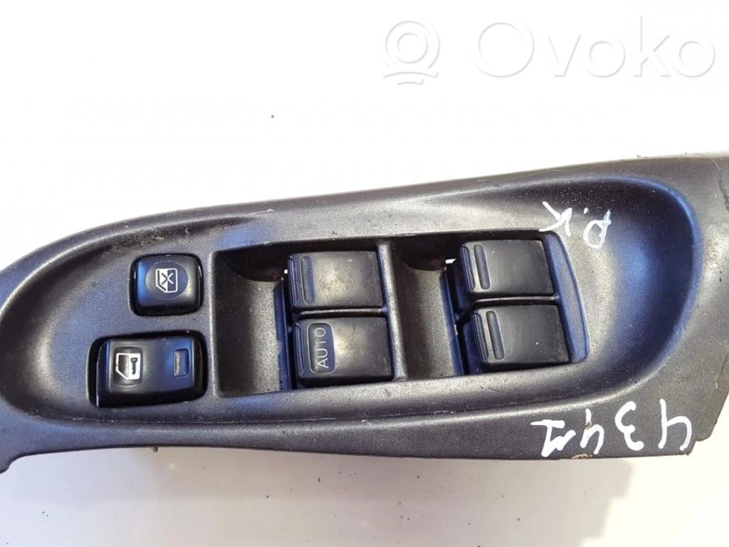 Nissan Almera N16 Przyciski szyb 