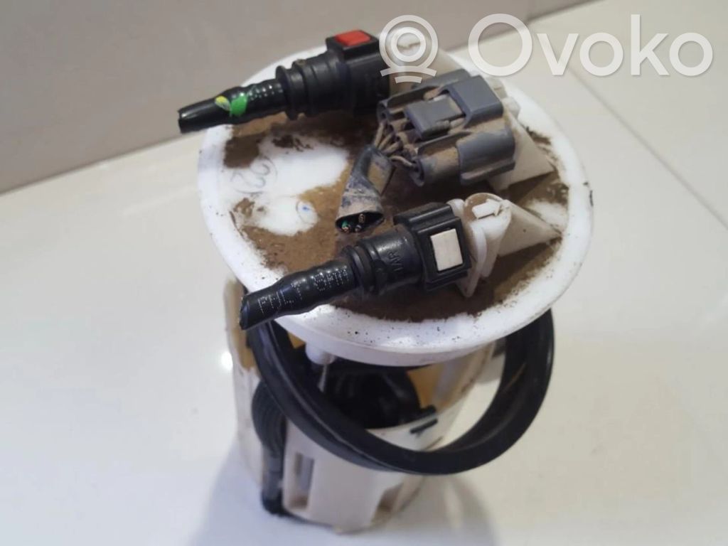 Nissan Almera N16 Sensore di livello del carburante