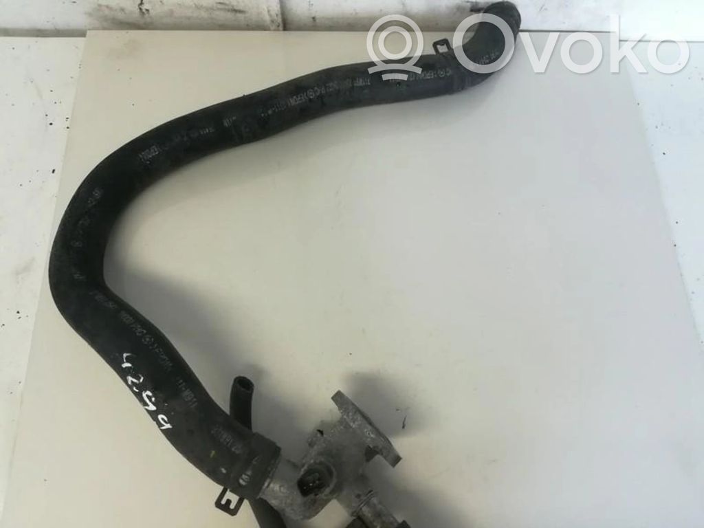 Hyundai i30 Przewód / Wąż chłodnicy 