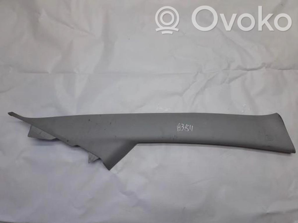 Mazda 5 Kita salono detalė 