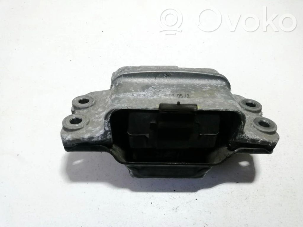 Volkswagen Golf V Suport tampon motor 