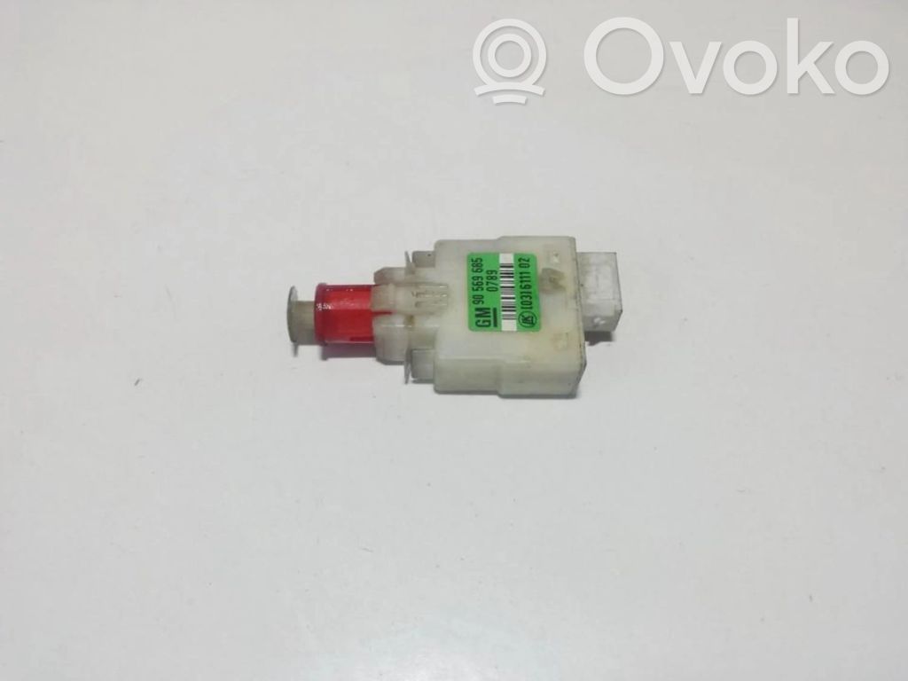 Opel Vectra B Interruttore del pedale del freno 