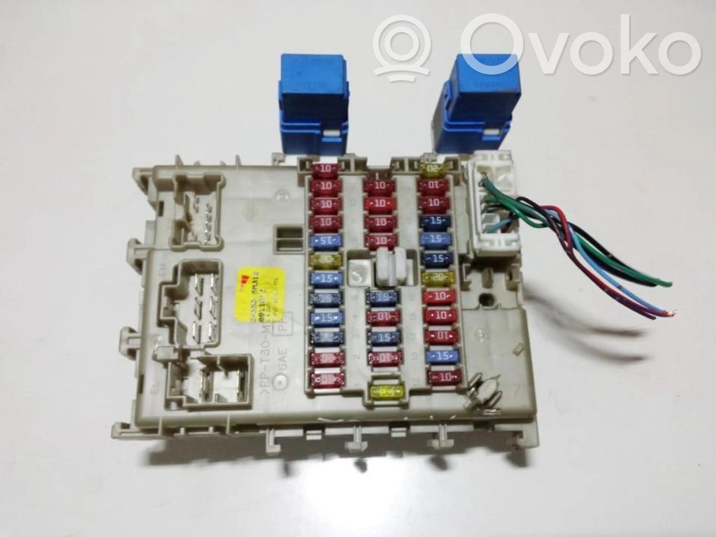 Nissan Almera N16 Set scatola dei fusibili