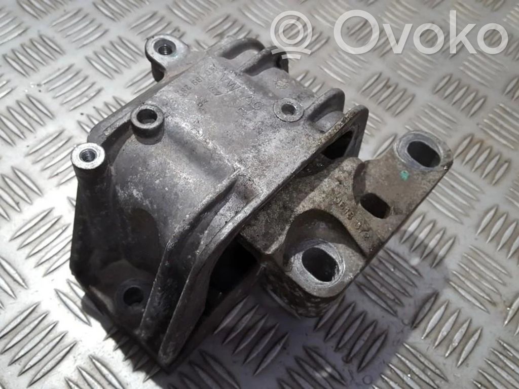 Volkswagen Golf V Suport tampon motor 