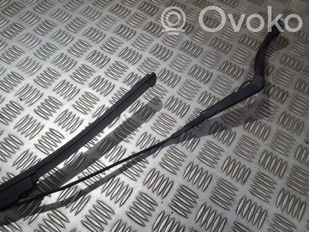 Volvo S70 V70 V70 XC Etupyyhkimen sulan varsi
