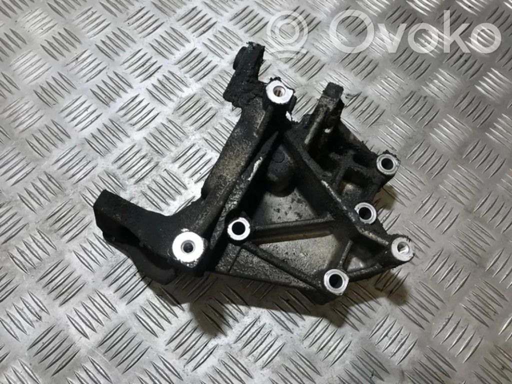 Support, suspension du moteur