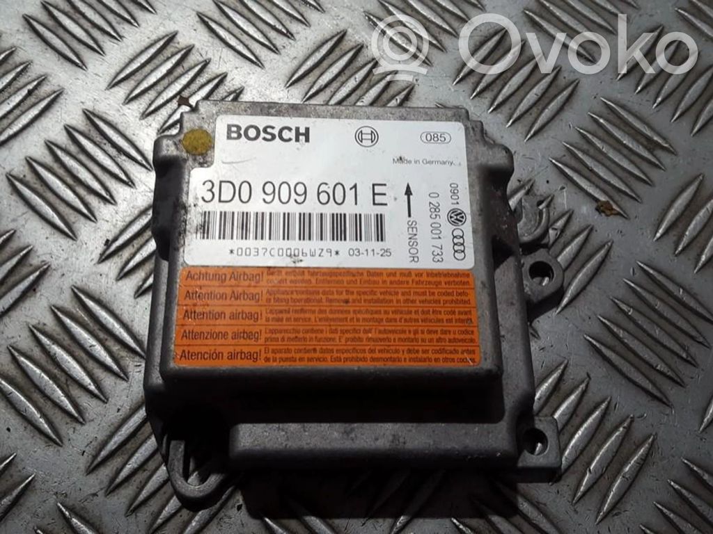 Module de contrôle airbag   3D0909601E,0285001733,0285001733,3D0909601E