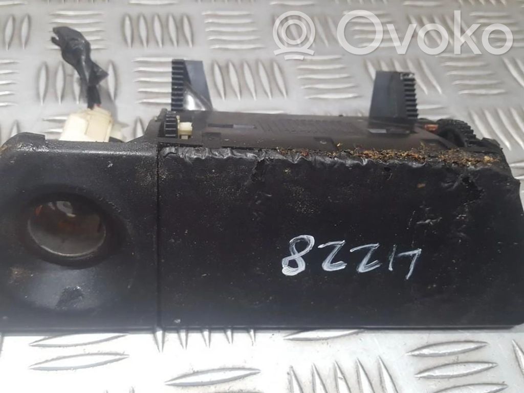 Audi A4 S4 B5 8D Cenicero del coche 
