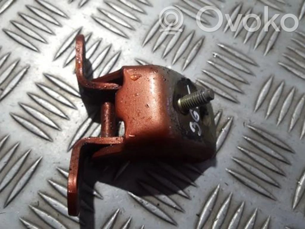 Nissan Note (E11) Balama inferioară ușă spate 