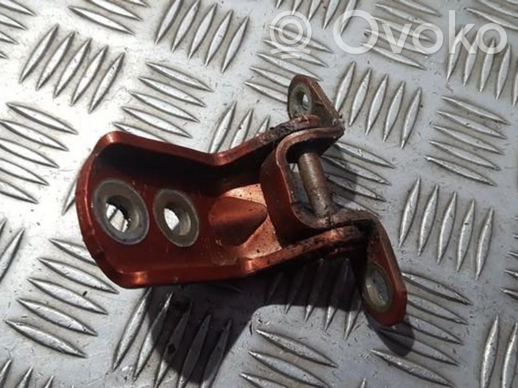 Nissan Note (E11) Balama inferioară ușă spate 