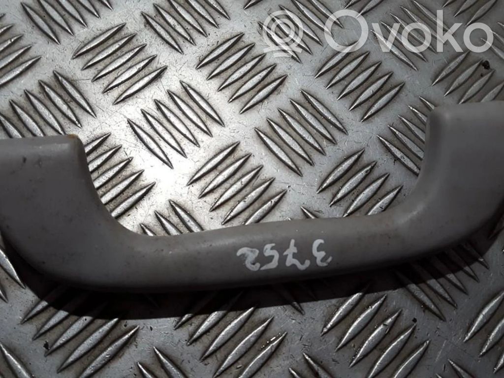 Asidero interior delantero   GJ6A,GJ6A