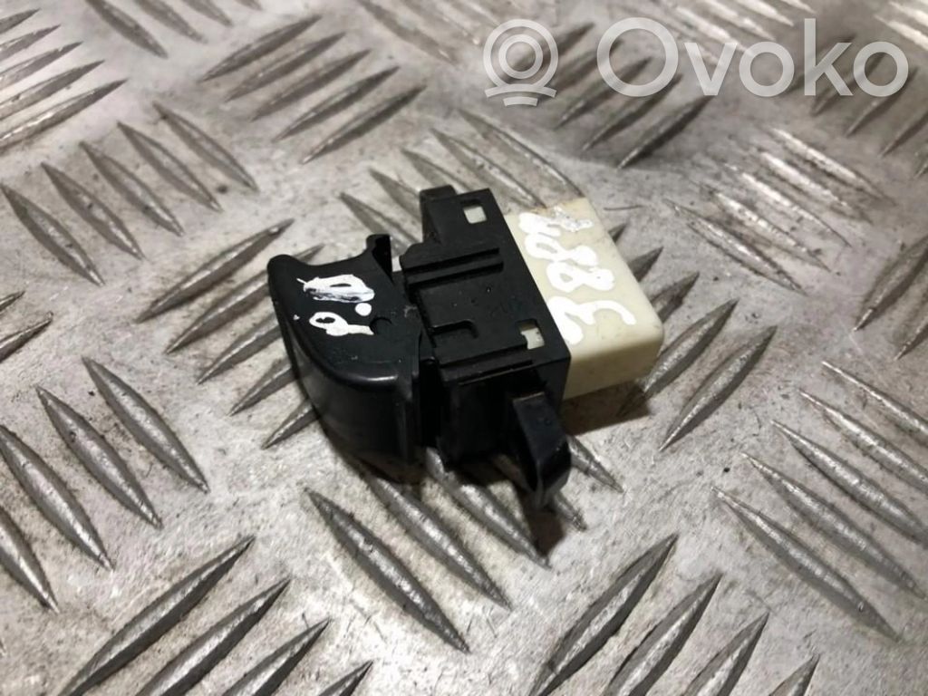 Interrupteur commade lève-vitre   3582H27,3582H27