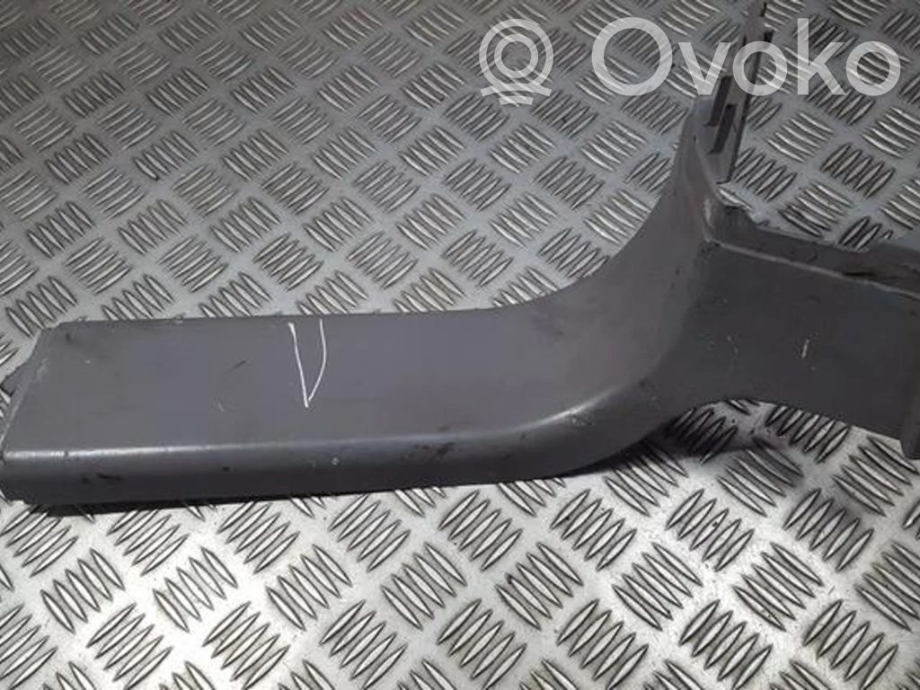 Nissan Almera Tino Altra parte interiore