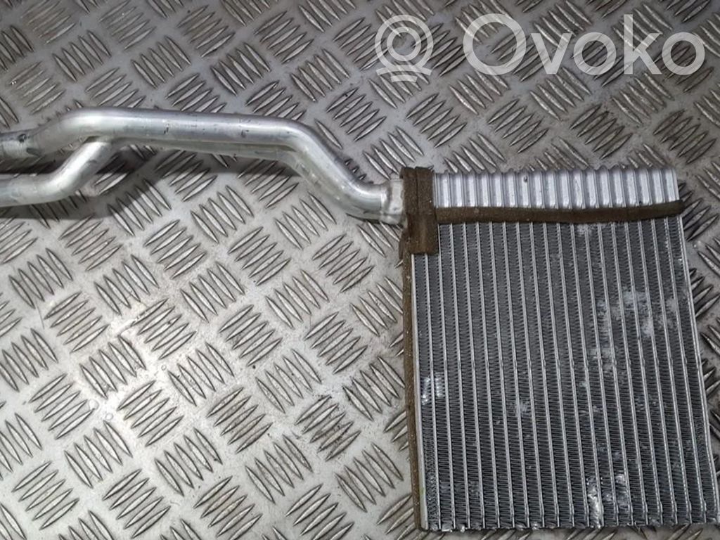 Ford Mondeo MK IV Lämmityslaitteen kenno 