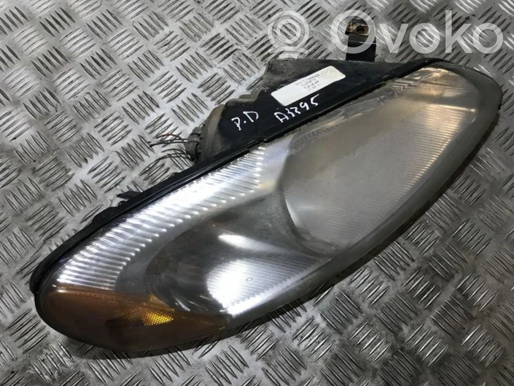 Chrysler Stratus II Phare frontale