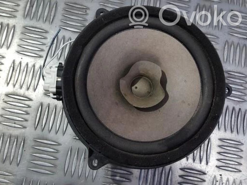 Mazda 2 Etuoven kaiutin 