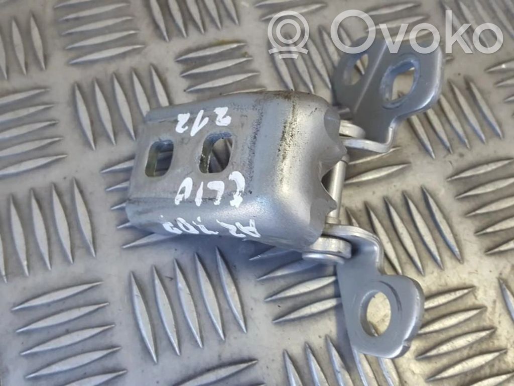 Renault Clio III Etuoven yläsarana 