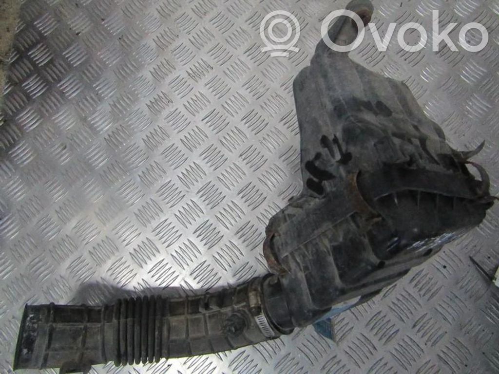 Suzuki Baleno EG Obudowa filtra powietrza 