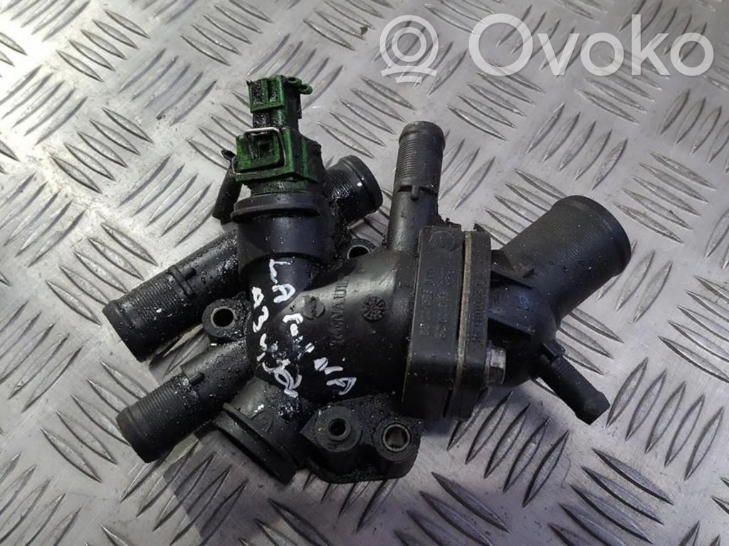 Renault Laguna I Tubo flessibile del liquido di raffreddamento del motore