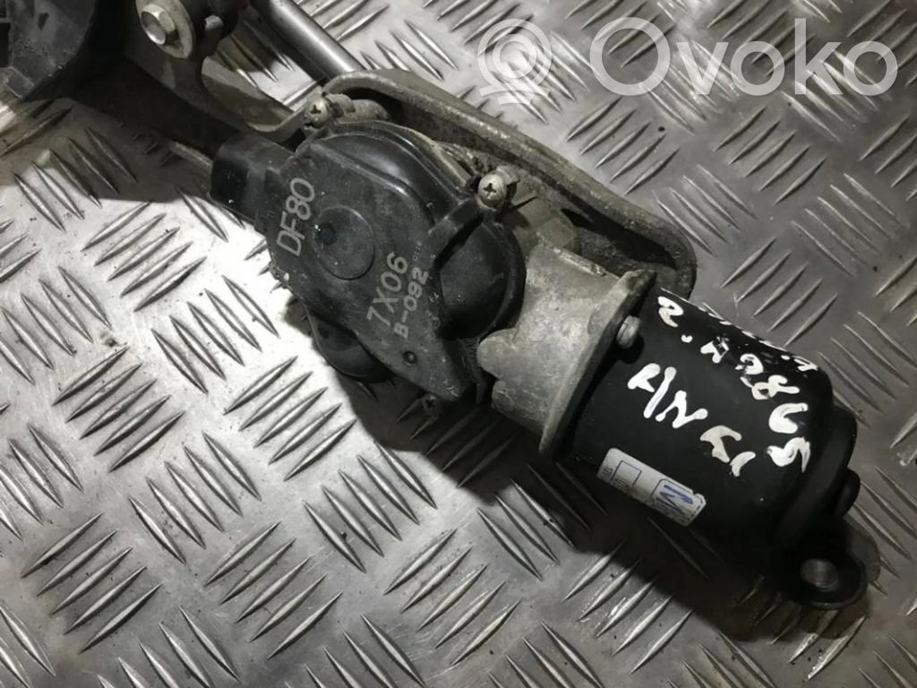 Mazda 2 Wiper motor 