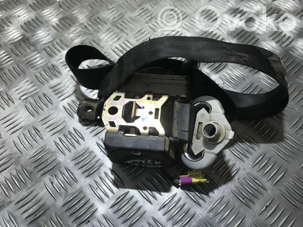 Volkswagen Golf IV Cinturón delantero 
