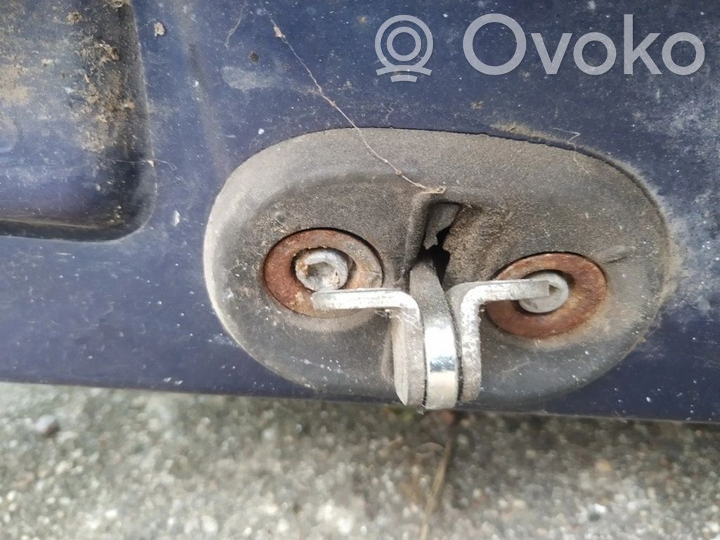 Opritor ușă față