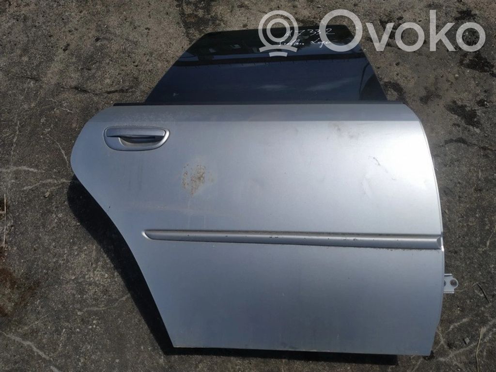 Subaru Legacy Portiera posteriore
