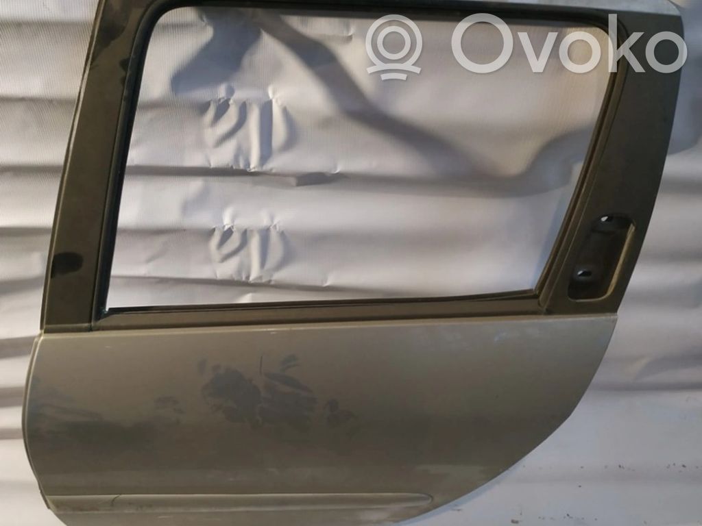Peugeot 206 Puerta trasera 