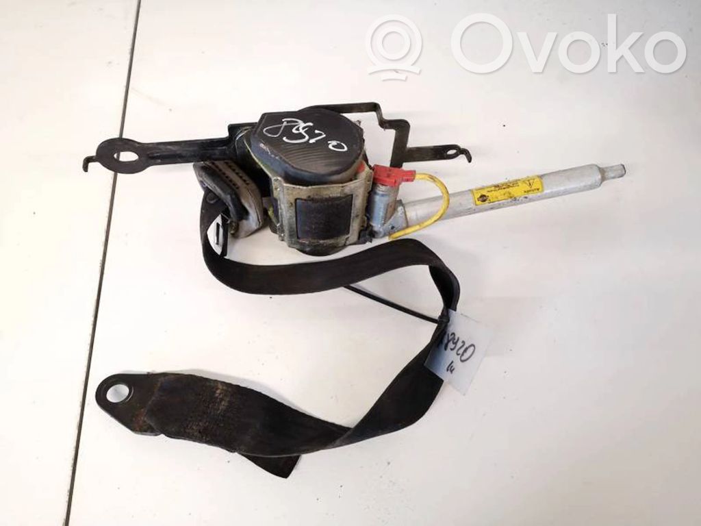 Nissan Primera Sicherheitsgurt vorne 