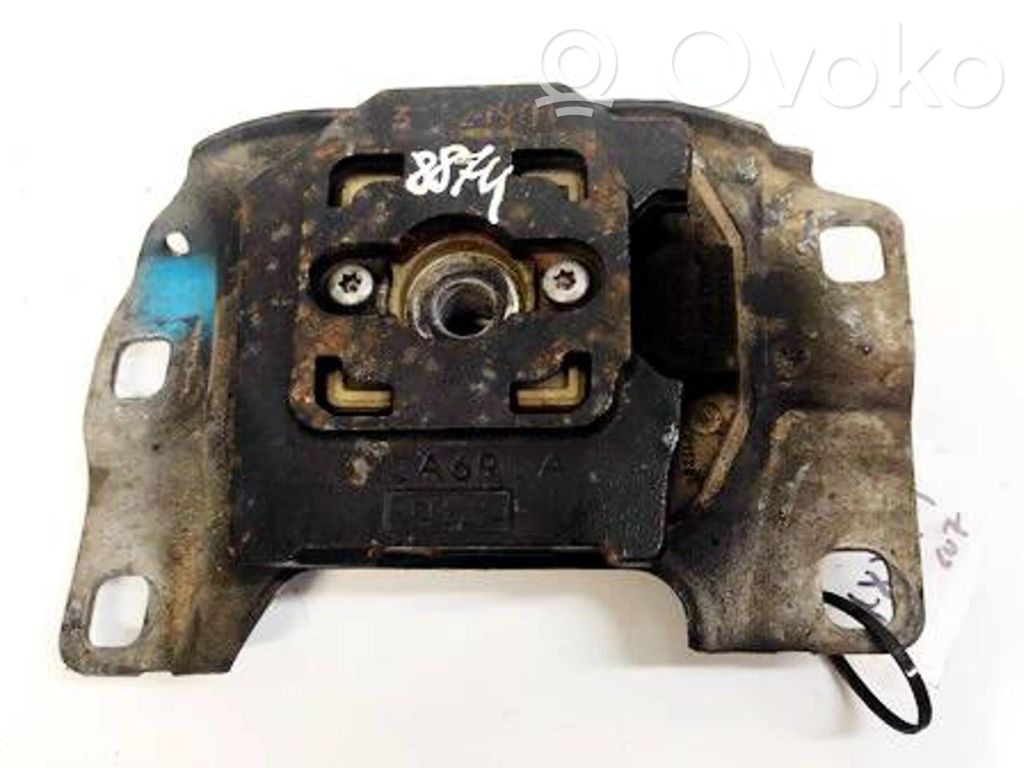Ford Focus Wspornik / Mocowanie silnika 