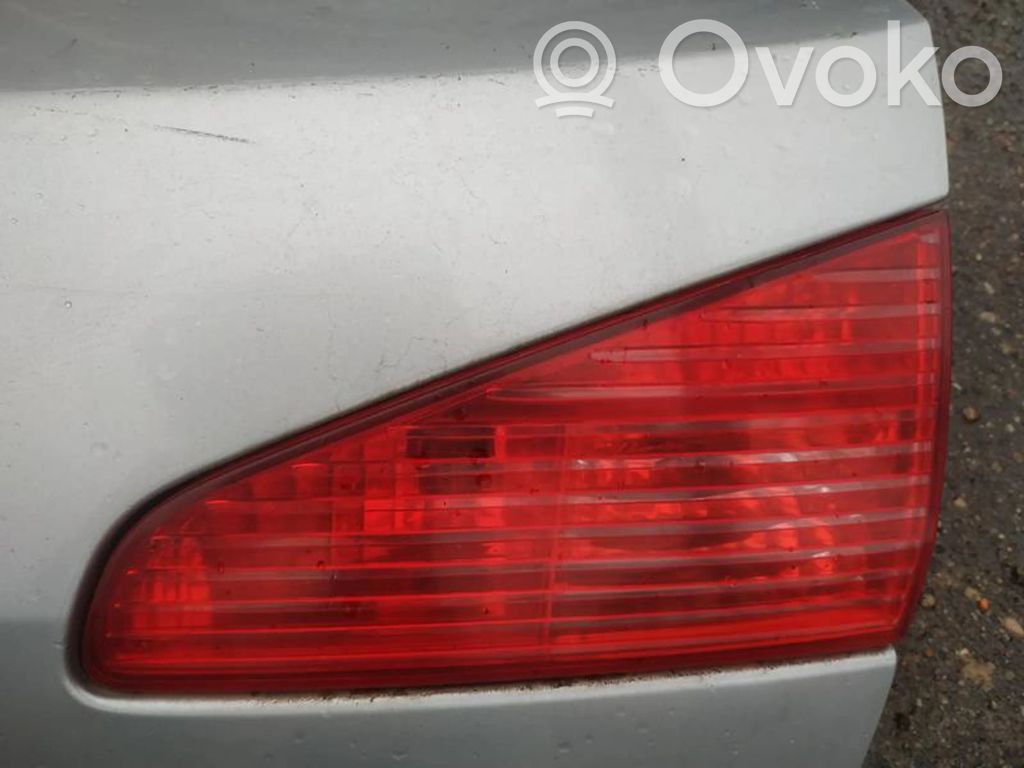 Peugeot 607 Feux arrière sur hayon