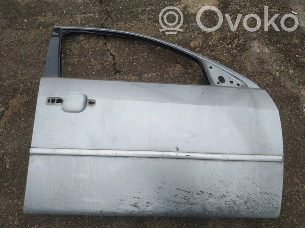Ford Mondeo Mk III Puerta delantera 