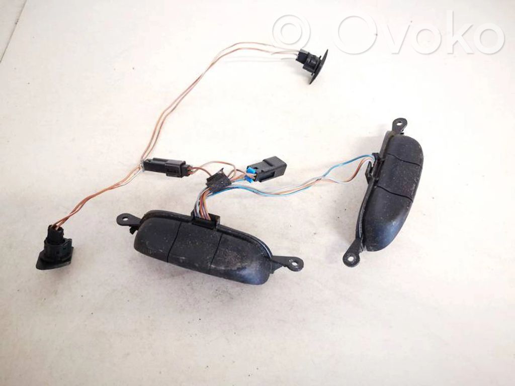 Boutons / interrupteurs volant   90561159,90561159