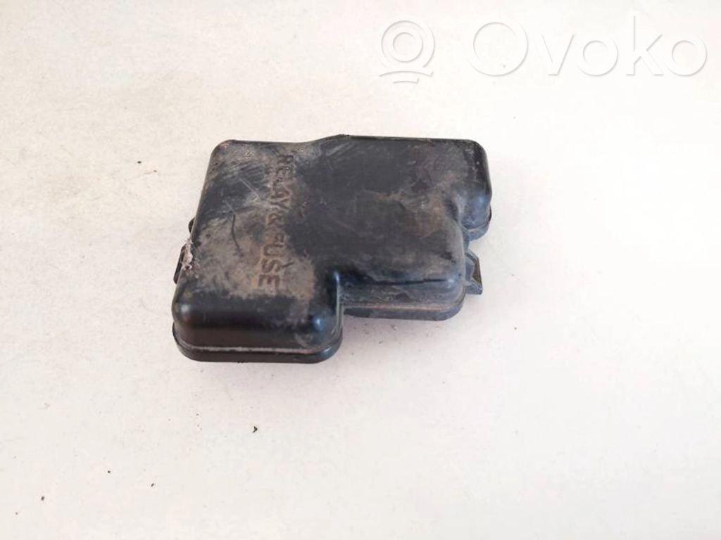 Toyota Previa (XR30, XR40) II Couvercle de boîte à fusibles