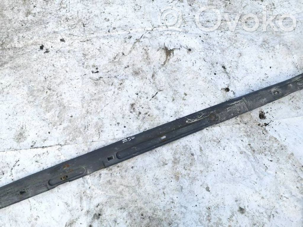 Kynnys   5M5110155AB,5M5110155AB,5M5110155AB,5M5110155AB