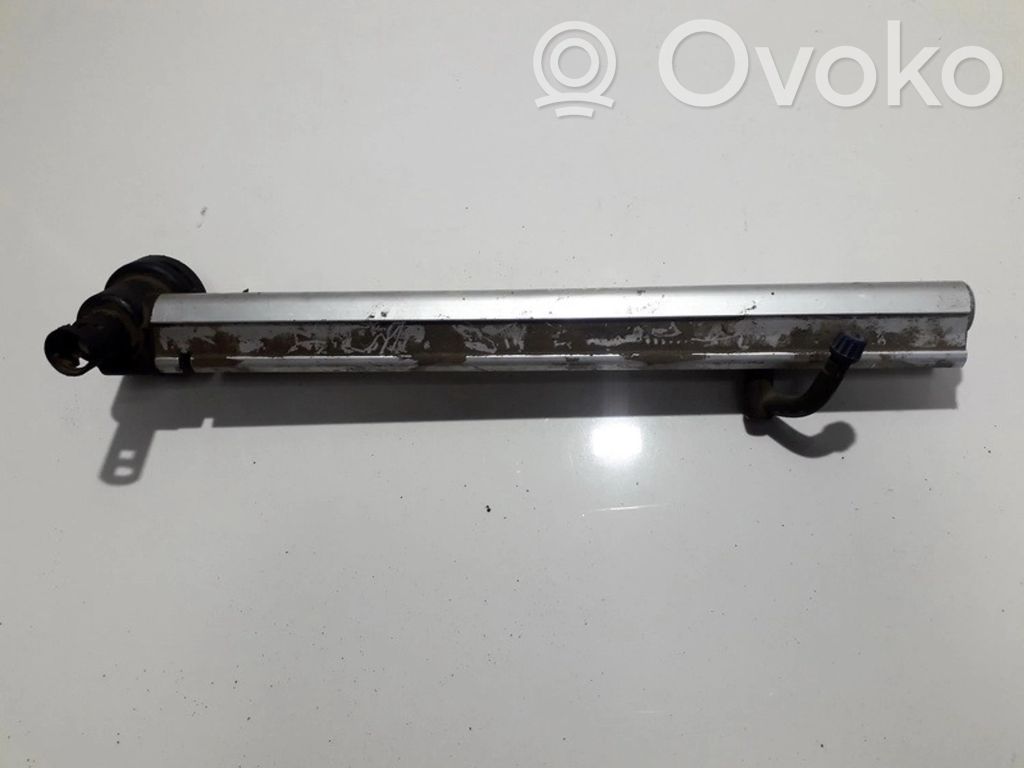 Volvo S40, V40 Listwa wtryskowa 