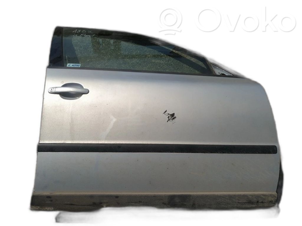 Volkswagen PASSAT B5 Puerta delantera 