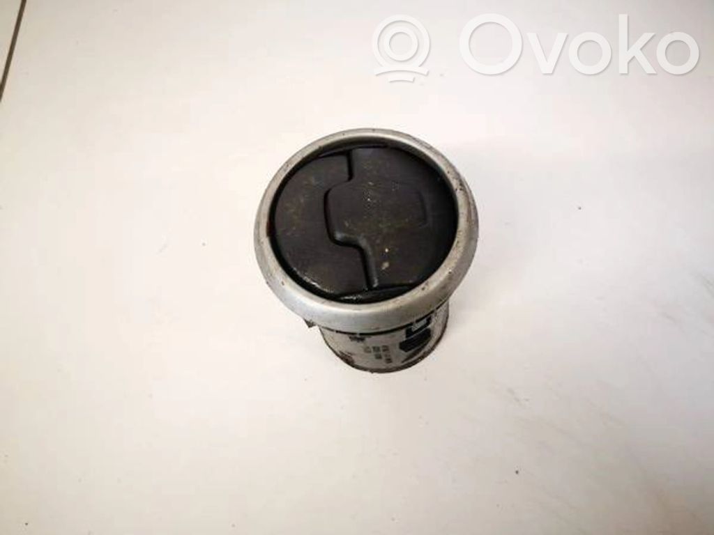 Grilă ventilație centrală   68760JD10A,68760JD10A