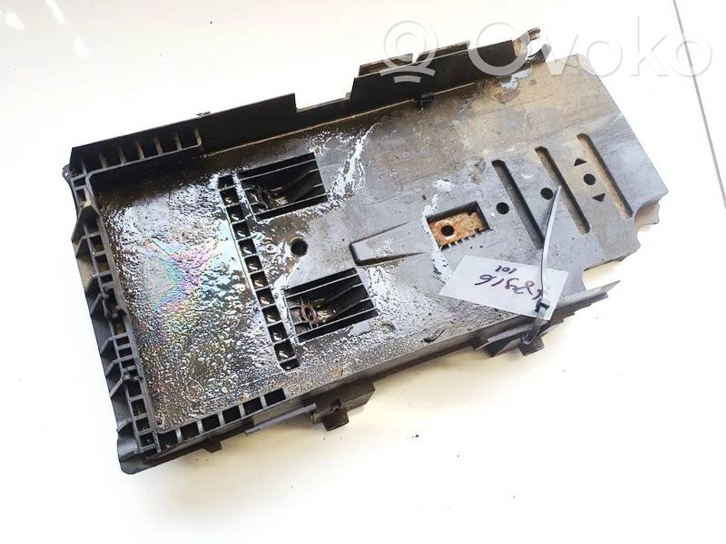 Ford Mondeo MK IV Vassoio scatola della batteria